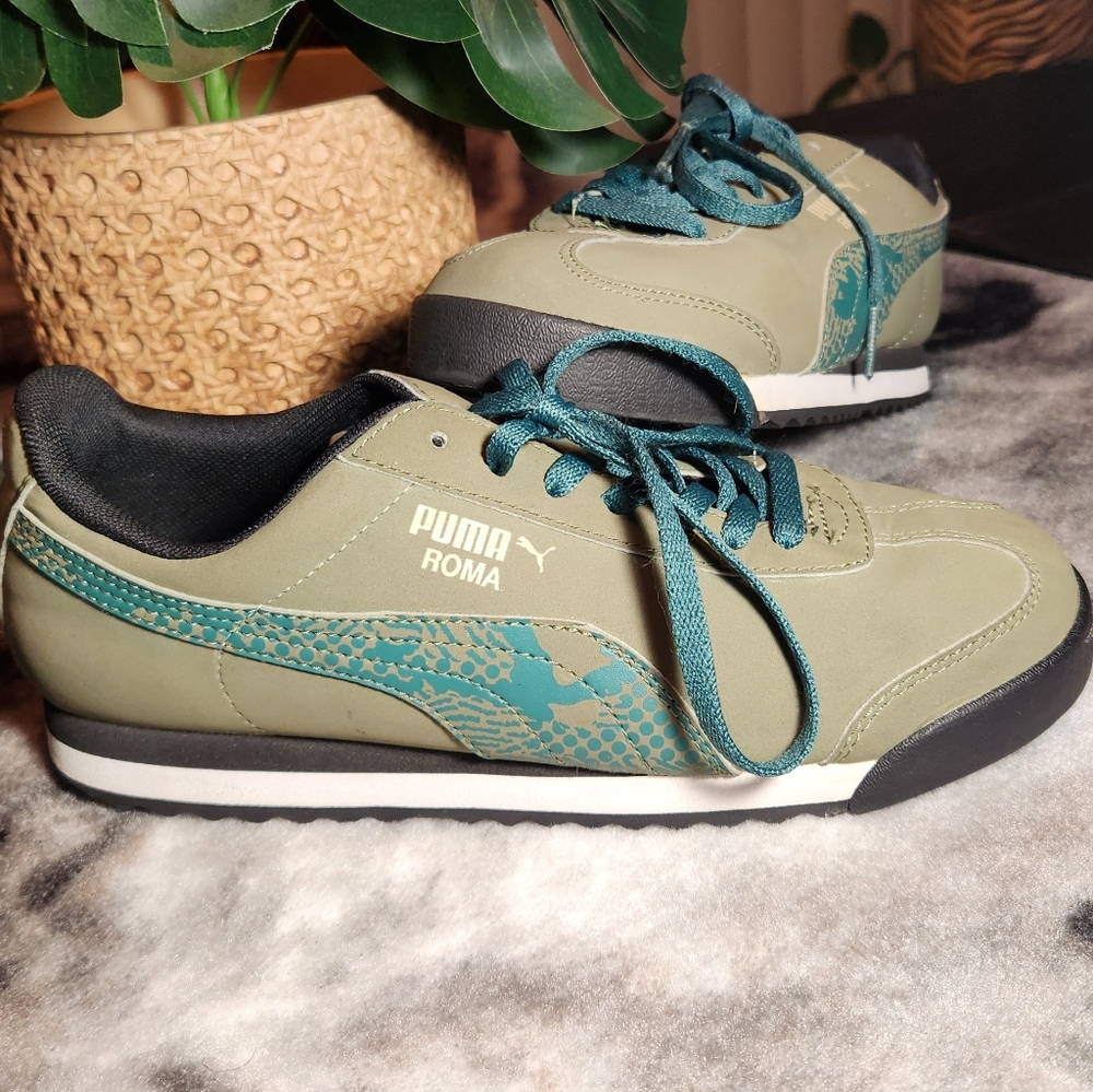 Puma Roma Olive and Teal Sneakers